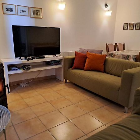 Chatrou Chatelraould-Saint-Louvent Екстер'єр фото