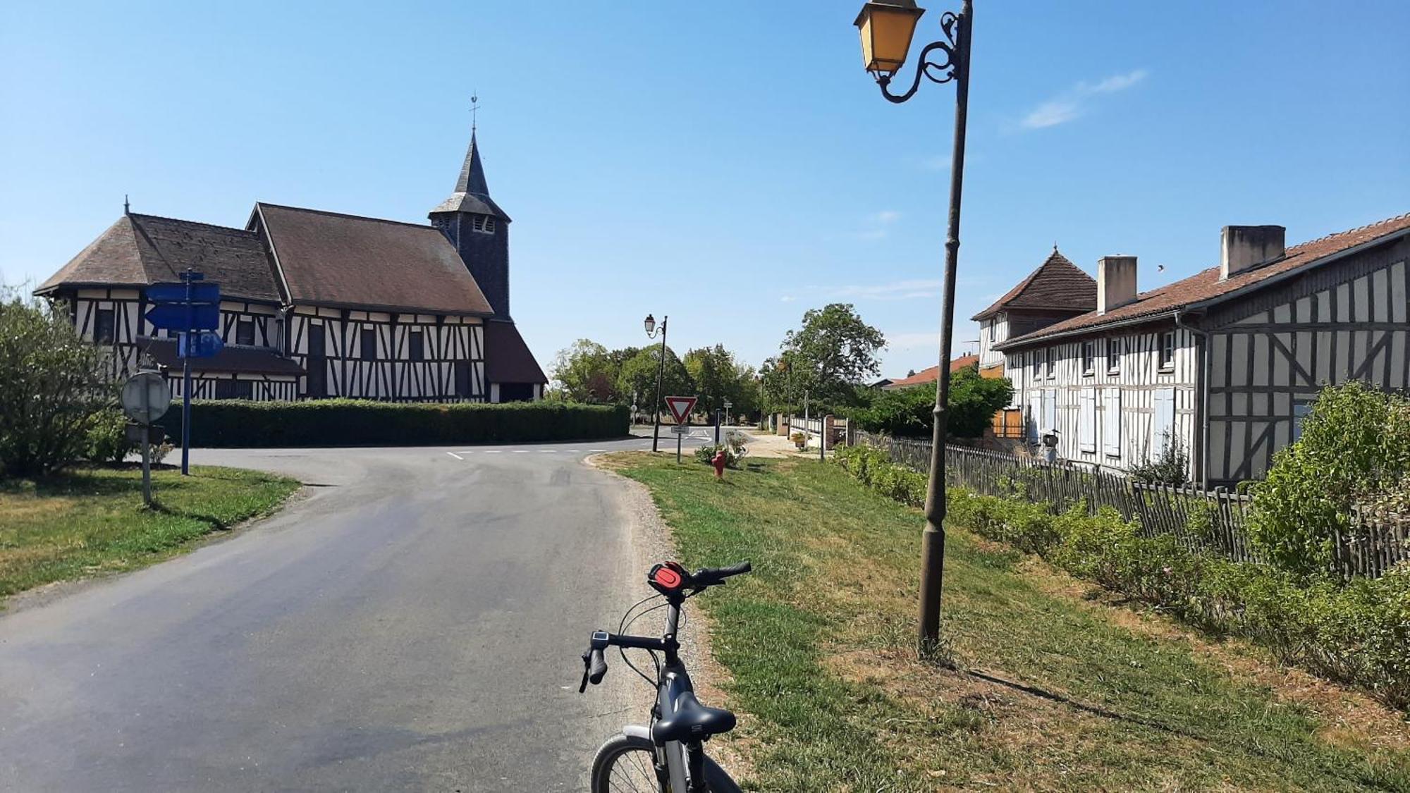 Chatrou Chatelraould-Saint-Louvent Екстер'єр фото
